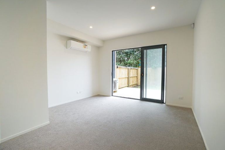 Photo of property in 2/6 George Street, Mangere East, Auckland, 2024
