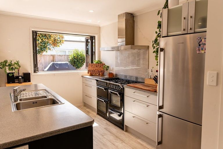 Photo of property in 136 Golden Shore Place, Coromandel, 3506
