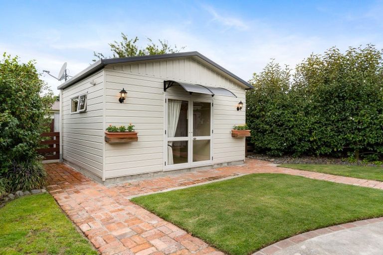 Photo of property in 25 Trigg Crescent, Taradale, Napier, 4112