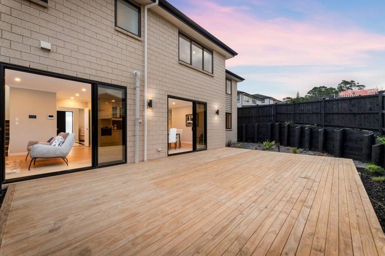 Photo of property in 3 Kate Duncan Drive, Swanson, Auckland, 0614