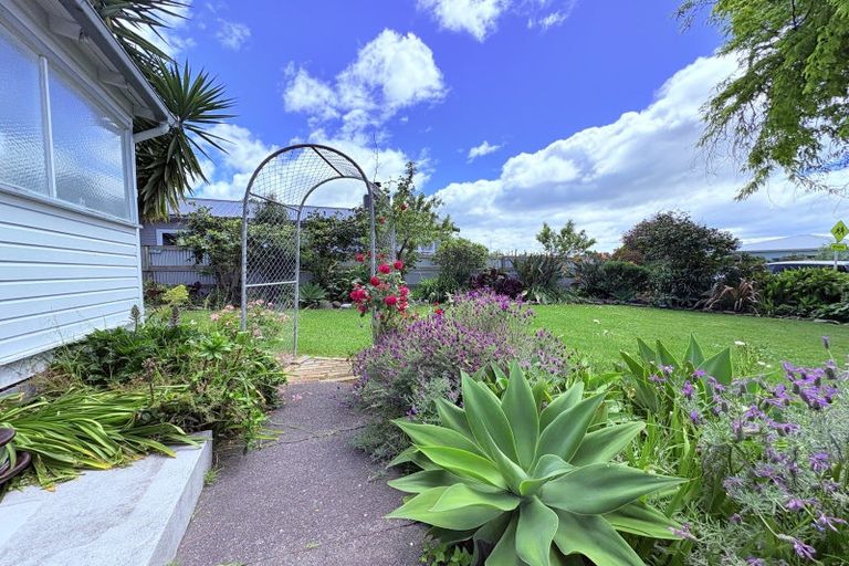 Photo of property in 24 Lucknow Street, Wairoa, 4108