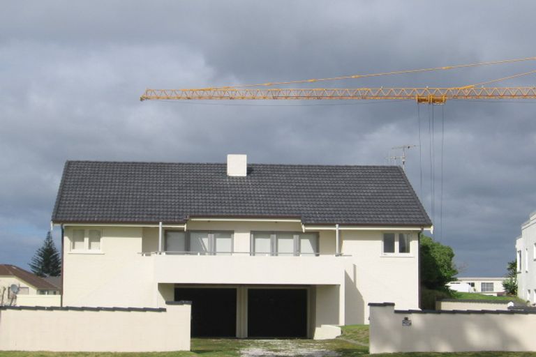 Photo of property in 15 Marine Parade, Mount Maunganui, 3116