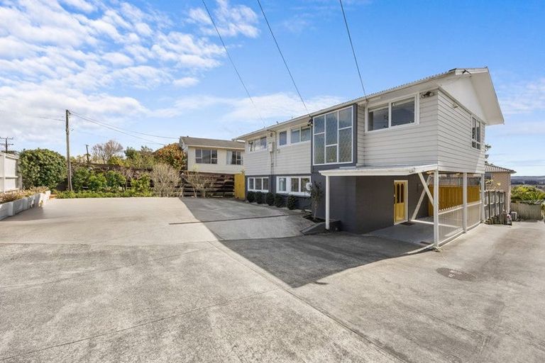 Photo of property in 22 Royal Road, Massey, Auckland, 0614