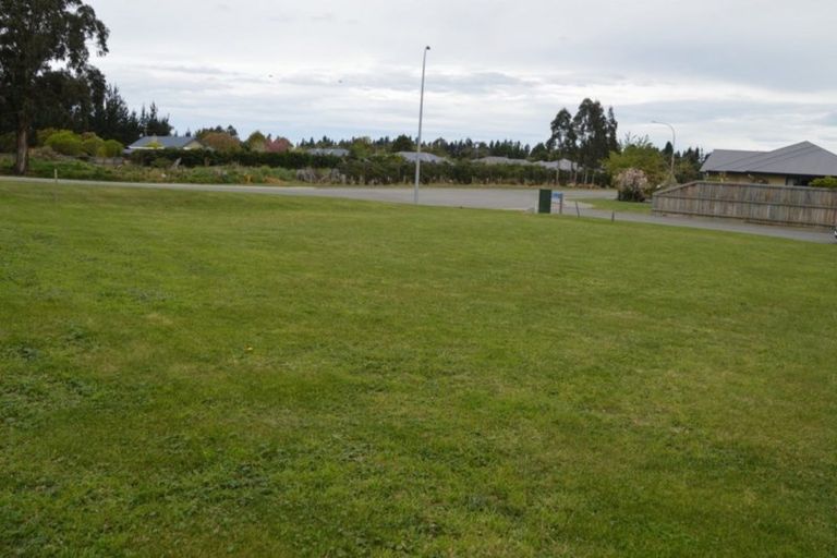 Photo of property in 19 Wineberry Avenue, Amberley, 7410