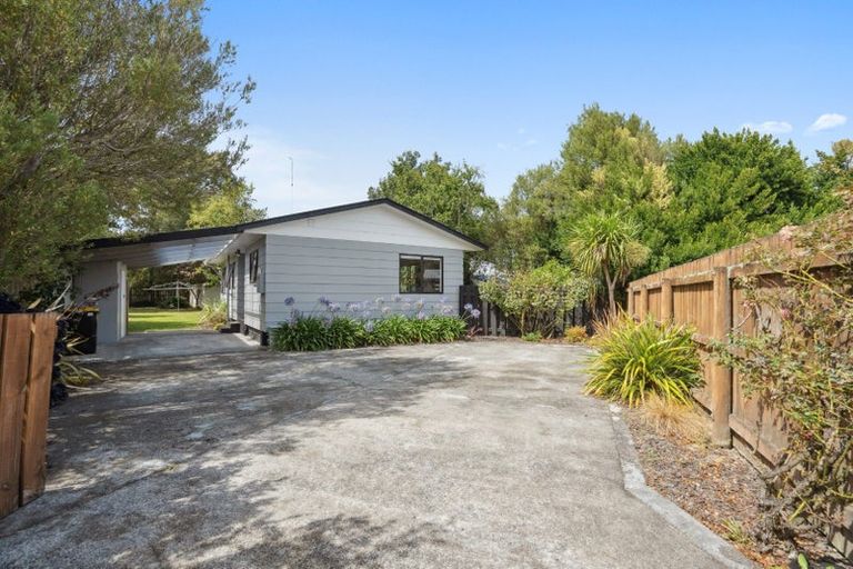 Photo of property in 9 Baillie Crescent, Carterton, 5713