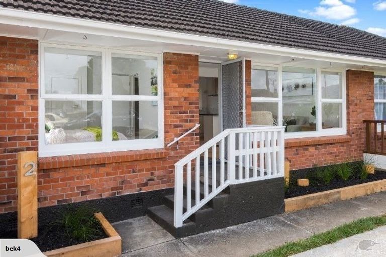 Photo of property in 6/35 Shakespeare Road, Milford, Auckland, 0620
