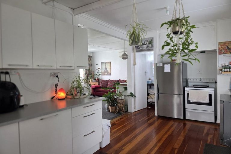 Photo of property in 1b Farnworth Avenue, Holdens Bay, Rotorua, 3010