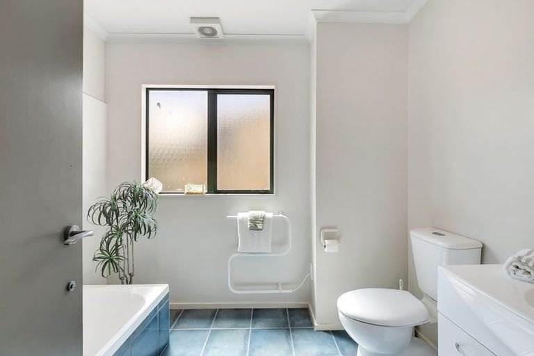 Photo of property in 44a The Drive, Tawa, Wellington, 5028