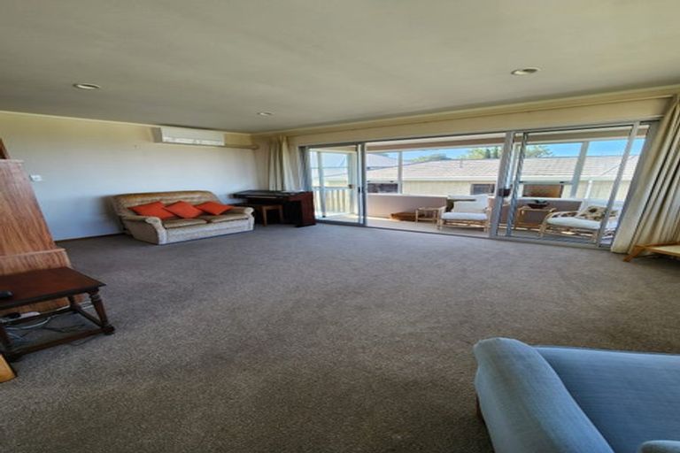 Photo of property in 4 Tower Hill, Stanmore Bay, Whangaparaoa, 0930