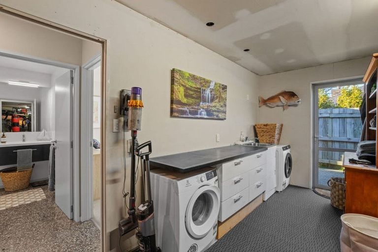 Photo of property in 3 Rere Road, Lake Hayes, Queenstown, 9304