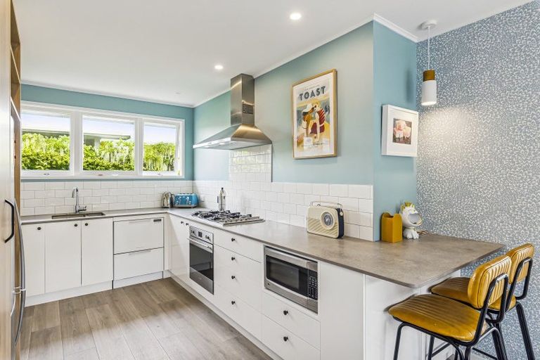 Photo of property in 66 Gray Avenue, Paraparaumu Beach, Paraparaumu, 5032