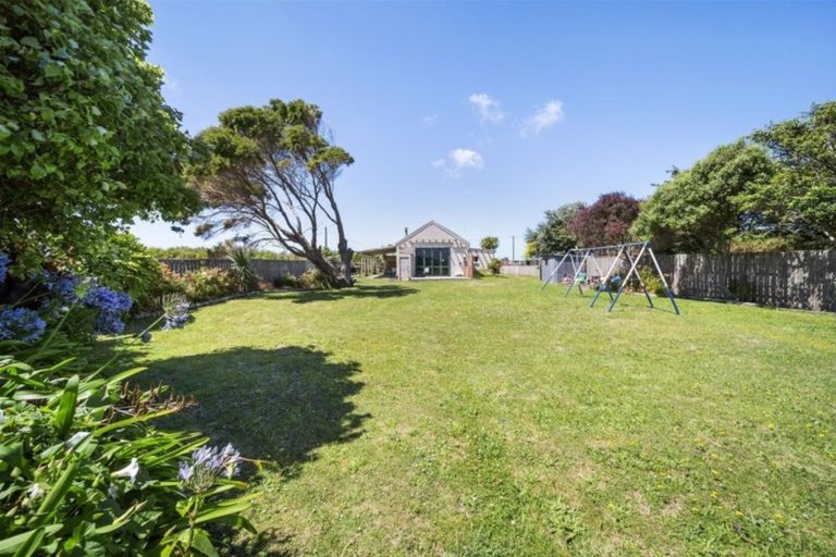 Photo of property in 14 Barclay Road, Okaiawa, Hawera, 4671