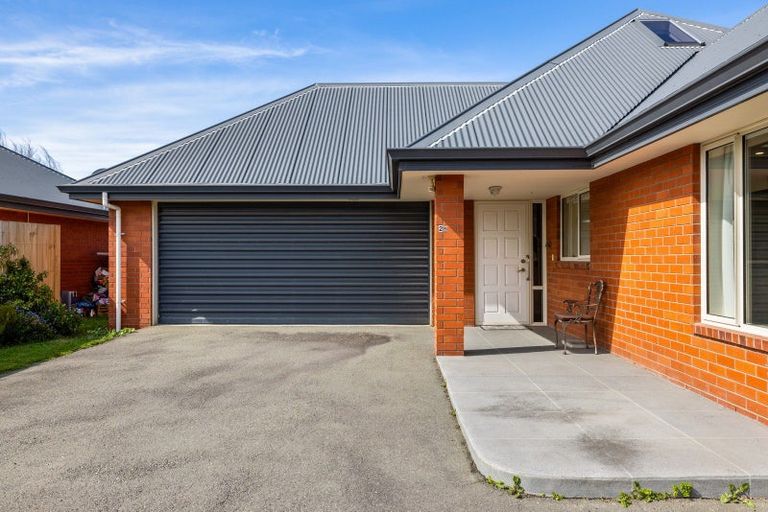 Photo of property in 2b Hilton Drive, Amberley, 7410