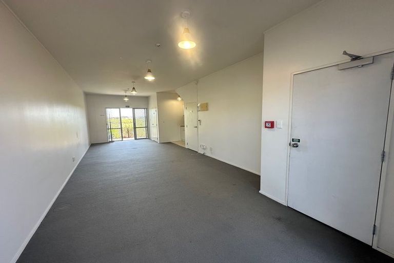 Photo of property in 9/15 Bishop Lenihan Place, East Tamaki, Auckland, 2013