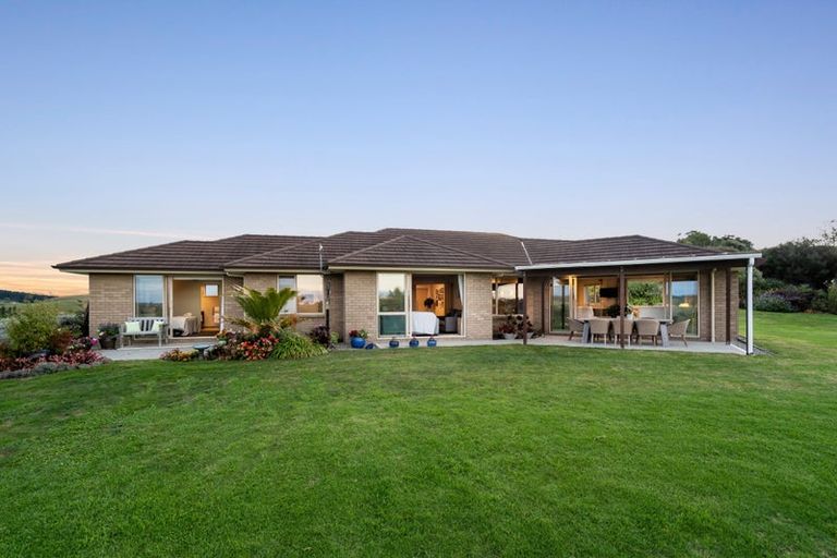 Photo of property in 122d Forestry Road, Waitoki, Kaukapakapa, 0871