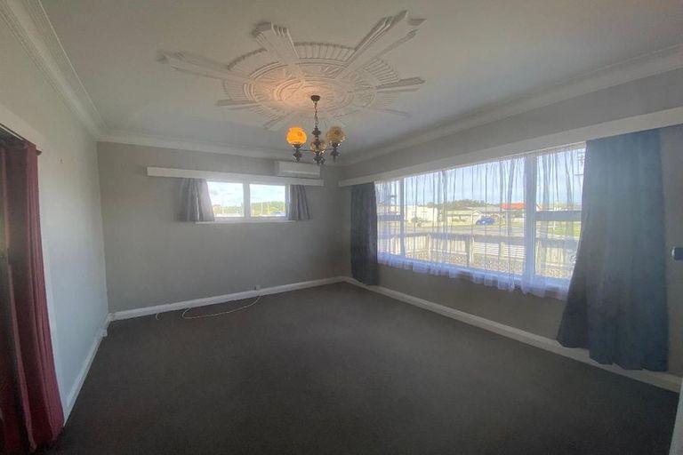 Photo of property in 93 Mclean Street, Waitara, 4320