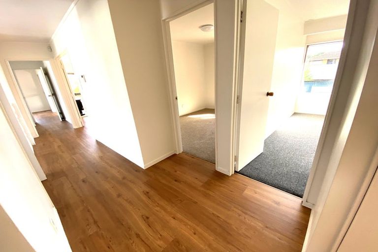 Photo of property in 11 Birman Close, Half Moon Bay, Auckland, 2012