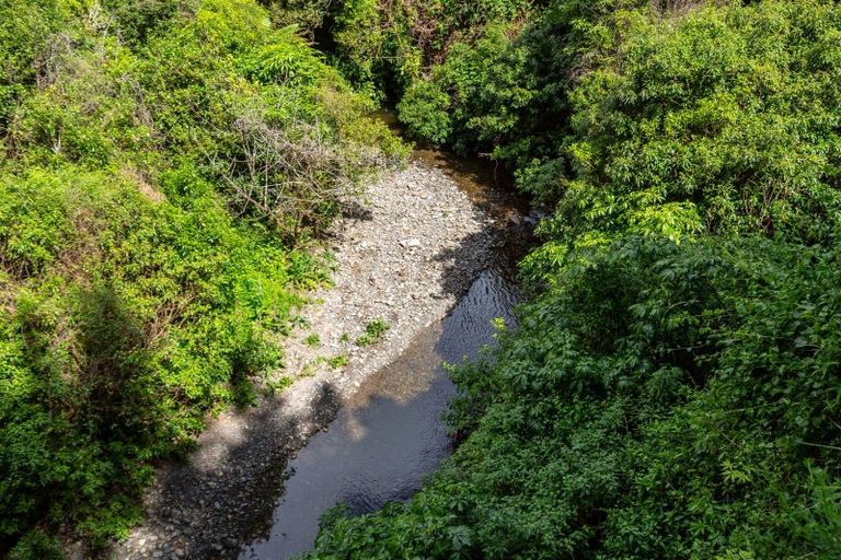 Photo of property in 1789 State Highway 2, Kaitoke, Upper Hutt, 5018