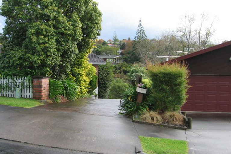 Photo of property in 9a Aries Place, Shelly Park, Auckland, 2014