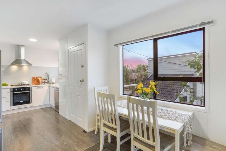 Photo of property in 2/181 Rangatira Road, Beach Haven, Auckland, 0626