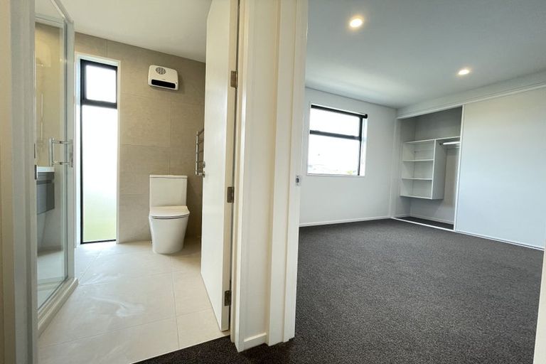 Photo of property in 3/33 Wyon Street, Linwood, Christchurch, 8062