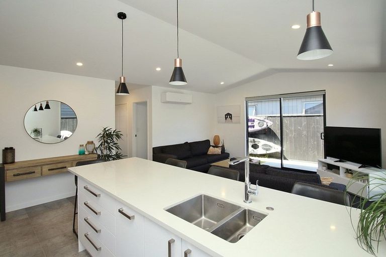 Photo of property in 34 Crown Street, Papamoa, 3118