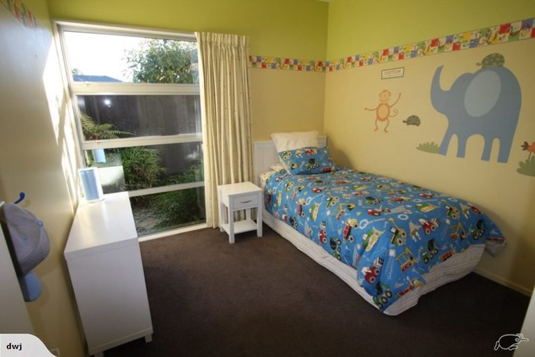 Photo of property in 28 Armour Place, Halswell, Christchurch, 8025