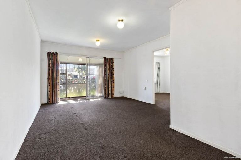 Photo of property in 7 Hiseman Lane, Henderson, Auckland, 0612