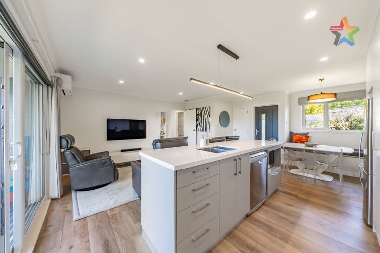 Photo of property in 67 Cypress Drive, Maungaraki, Lower Hutt, 5010