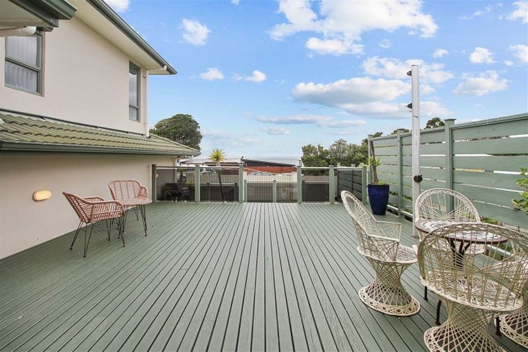 Photo of property in 7 Crispe Road, Clarks Beach, 2122