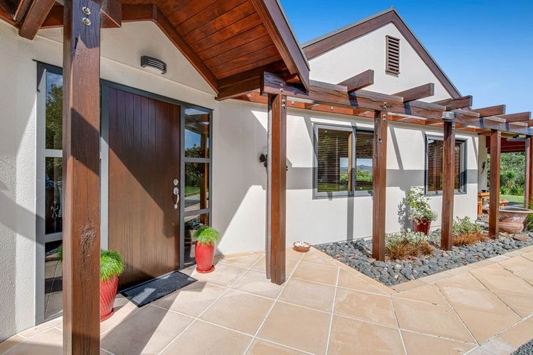 Photo of property in 71 Goodall Road, Snells Beach, 0920