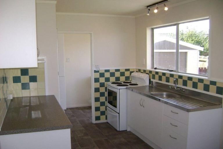 Photo of property in 98 Roberts Line, Kelvin Grove, Palmerston North, 4414