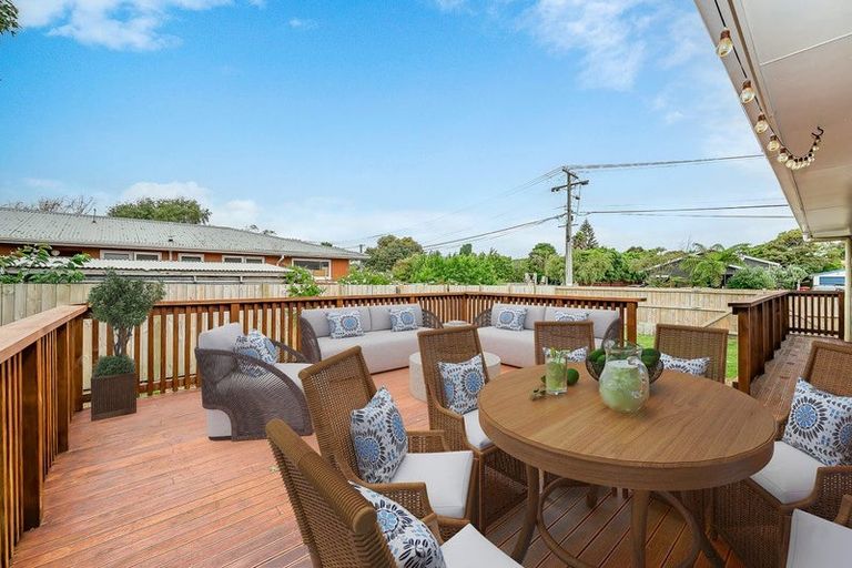 Photo of property in 3 Michael Road, Paraparaumu Beach, Paraparaumu, 5032