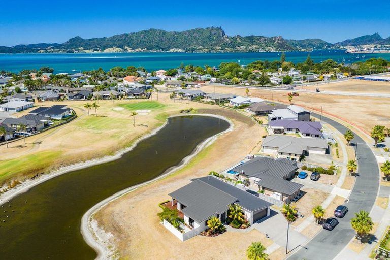 Photo of property in 7 O'farrell Drive, One Tree Point, 0118