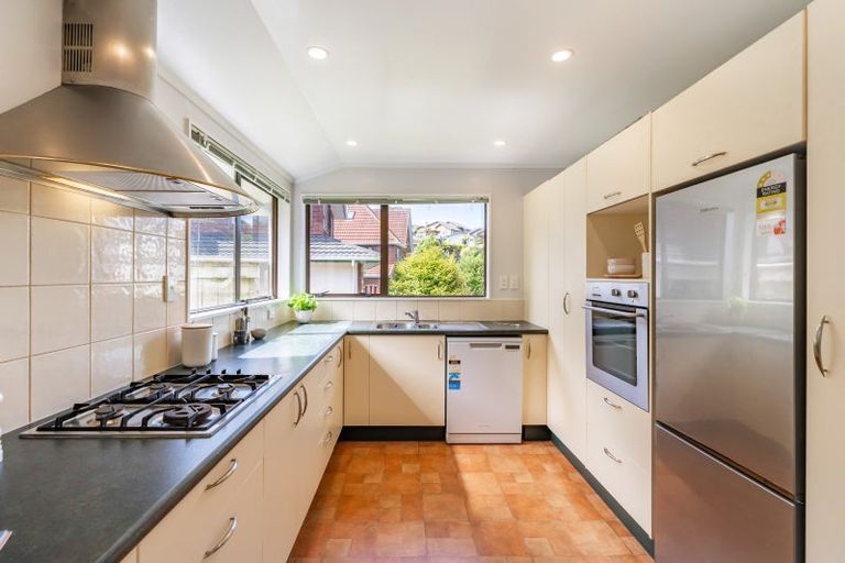 Photo of property in 14 Cullen Place, Tawa, Wellington, 5028