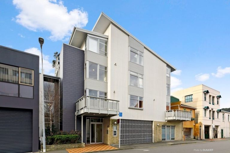 Photo of property in First House Apartments, 2/4 Frederick Street, Te Aro, Wellington, 6011