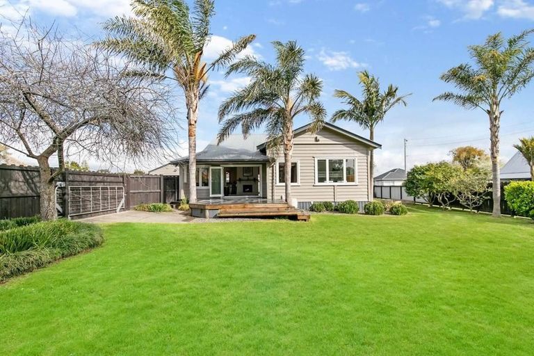Photo of property in 92 Beach Road, Pahurehure, Papakura, 2113