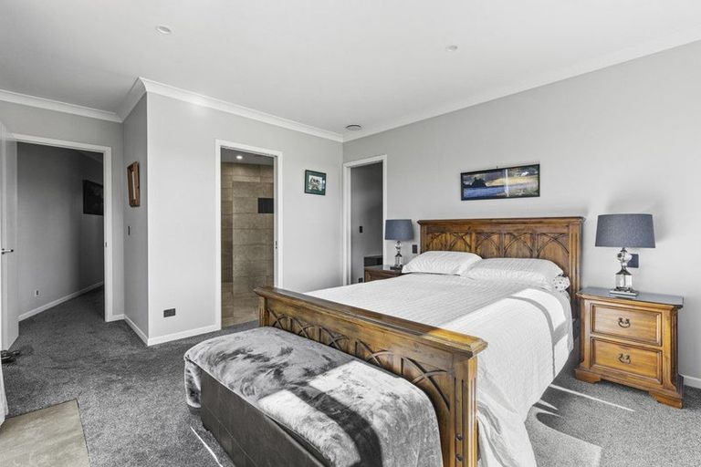 Photo of property in 10 Hanalin Drive, Marton, 4710