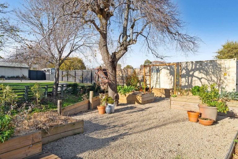 Photo of property in 79 Regent Street, Martinborough, 5711