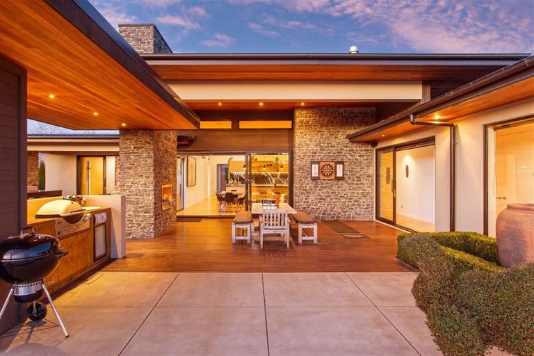 Photo of property in 12 Shotfirer Lane, Halswell, Christchurch, 8025