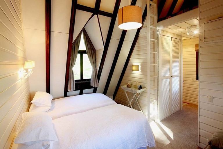 Photo of property in 65 Arrowtn-lke Hayes Road, Lake Hayes, Queenstown, 9371