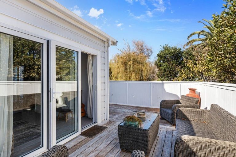 Photo of property in 36 Belt Road, Moturoa, New Plymouth, 4310