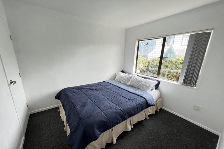 Photo of property in 1/32 Maplesden Drive, Clendon Park, Auckland, 2103