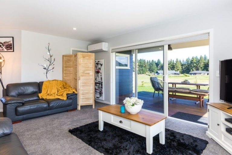 Photo of property in 5/500 Kinloch Road, Kinloch, Taupo, 3377