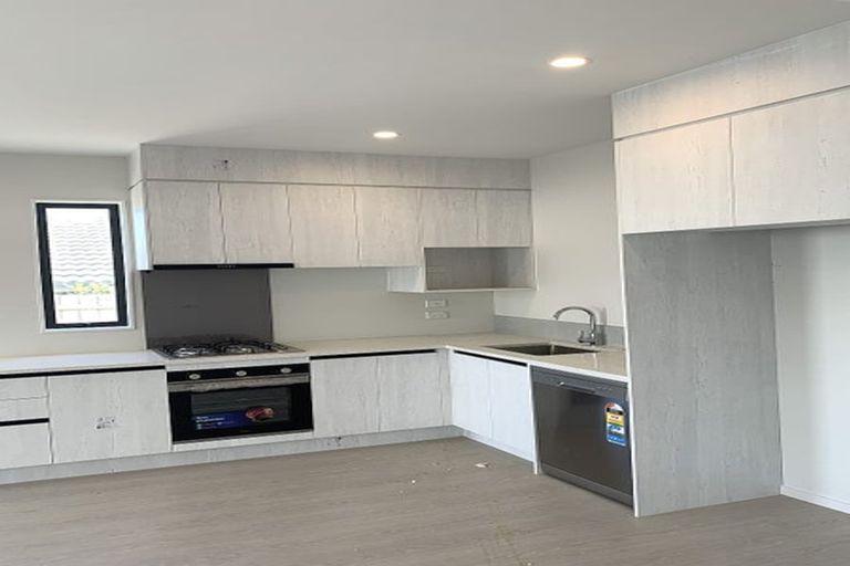 Photo of property in 69b Astley Avenue, New Lynn, Auckland, 0600