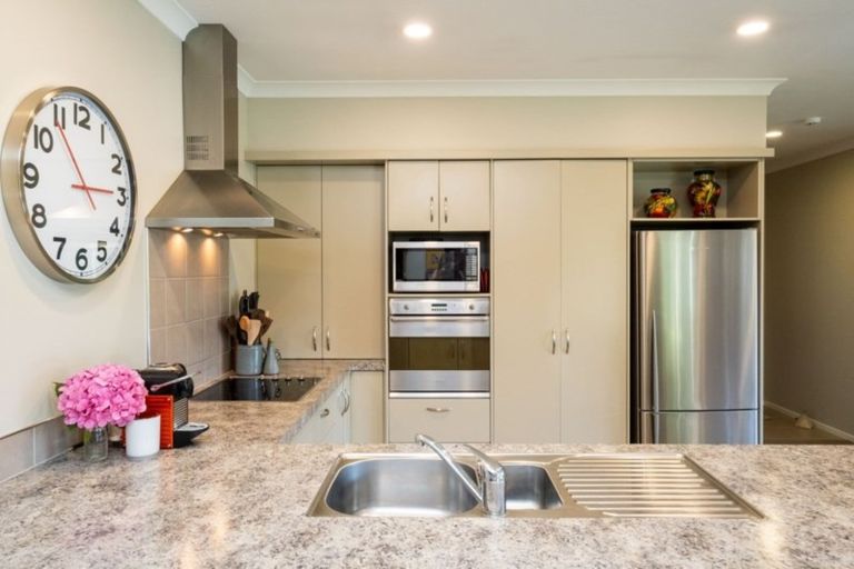 Photo of property in 71 Russell Robertson Drive, Havelock North, 4130