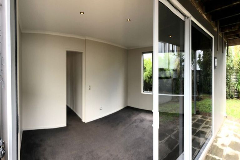 Photo of property in 2/348 Beach Road, Mairangi Bay, Auckland, 0630