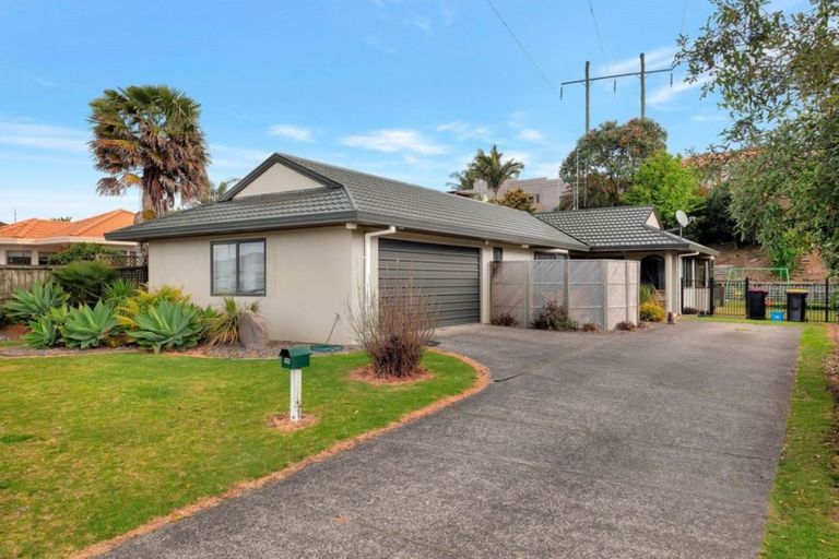 Photo of property in 19 Oleander Lane, Mount Maunganui, 3116