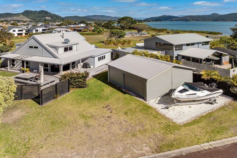 Photo of property in 5 Triumph Dell, Pauanui, Hikuai, 3579
