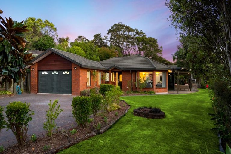 Photo of property in 13 Tanah Merah Drive, Papakura, 2110